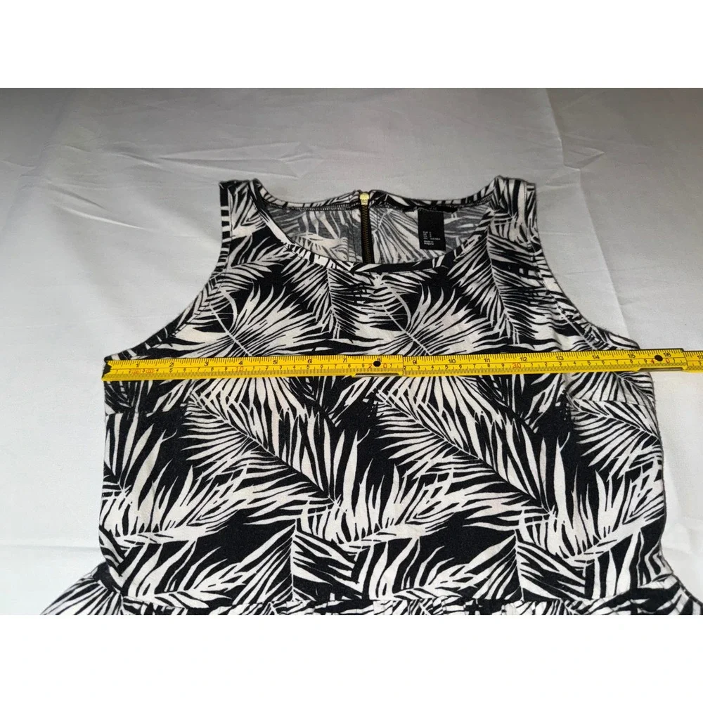 HM Womens Black White Tropical Palm Leaf Print Sleeveless Skater Dress Small - Picture 3 of 6